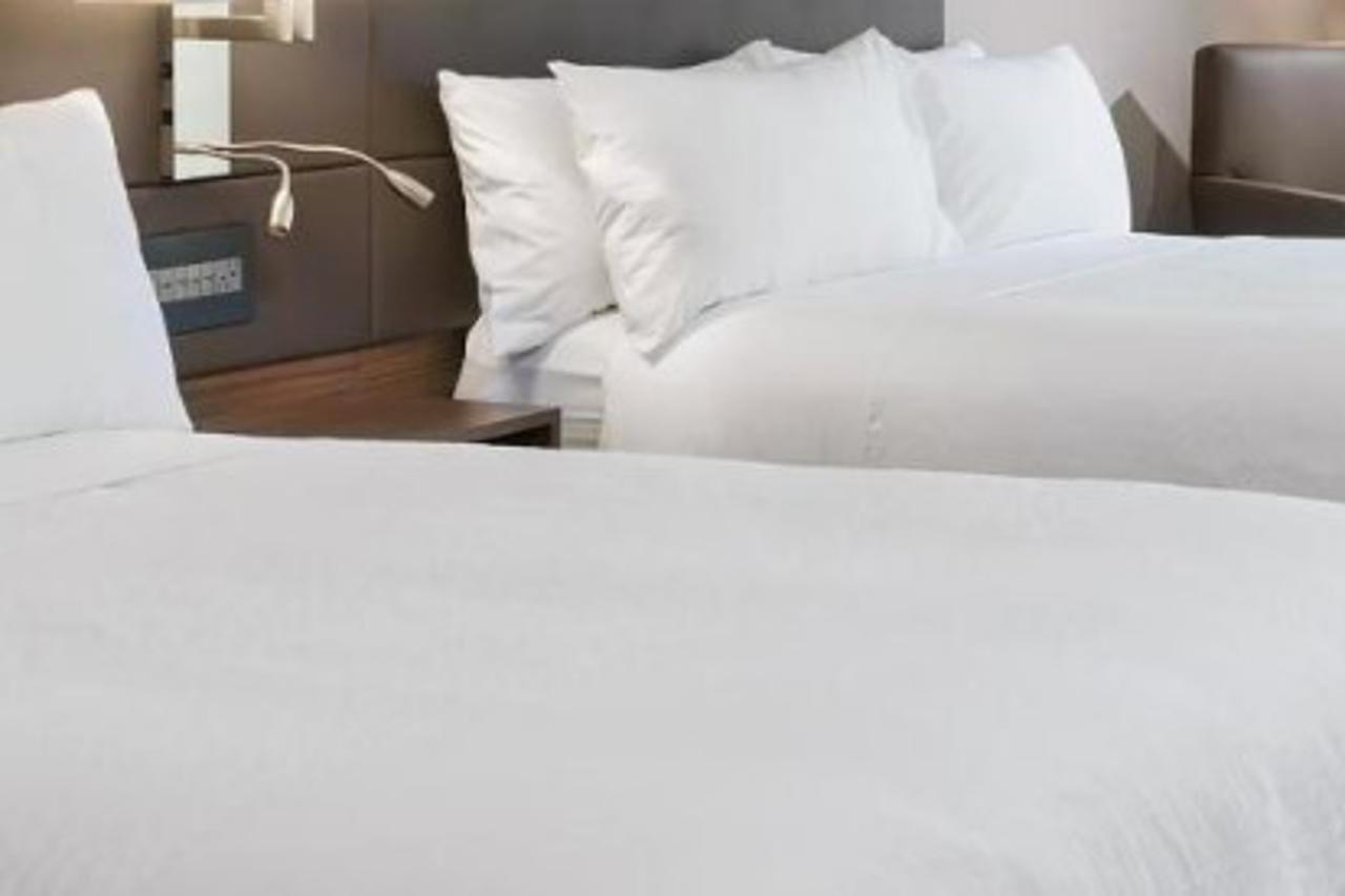 Ac Hotel By Marriott Huntsville Downtown Екстериор снимка