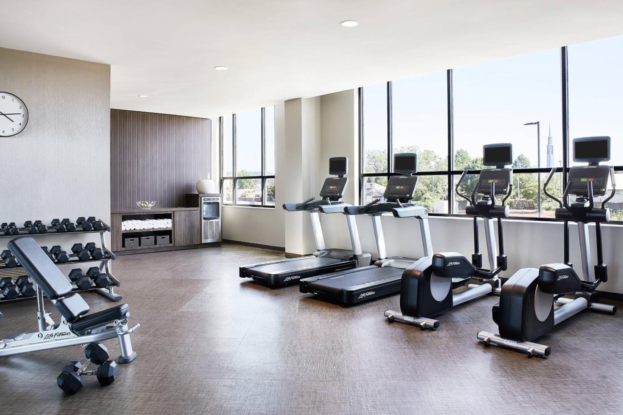 Ac Hotel By Marriott Huntsville Downtown Екстериор снимка