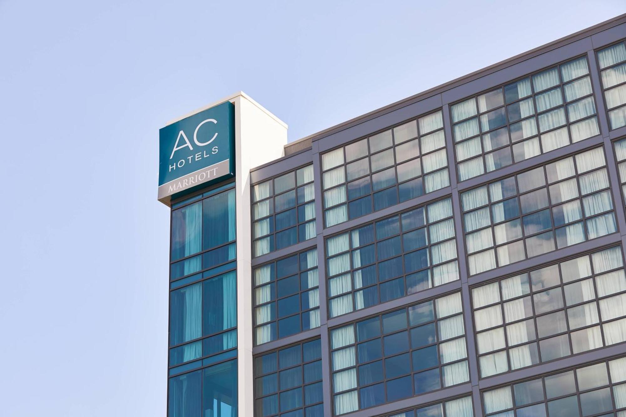 Ac Hotel By Marriott Huntsville Downtown Екстериор снимка